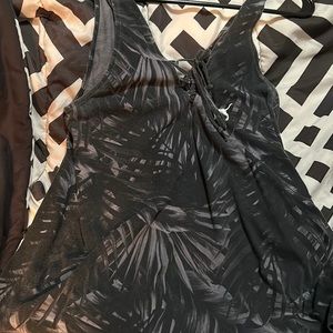 EUC Lace up front tank size large